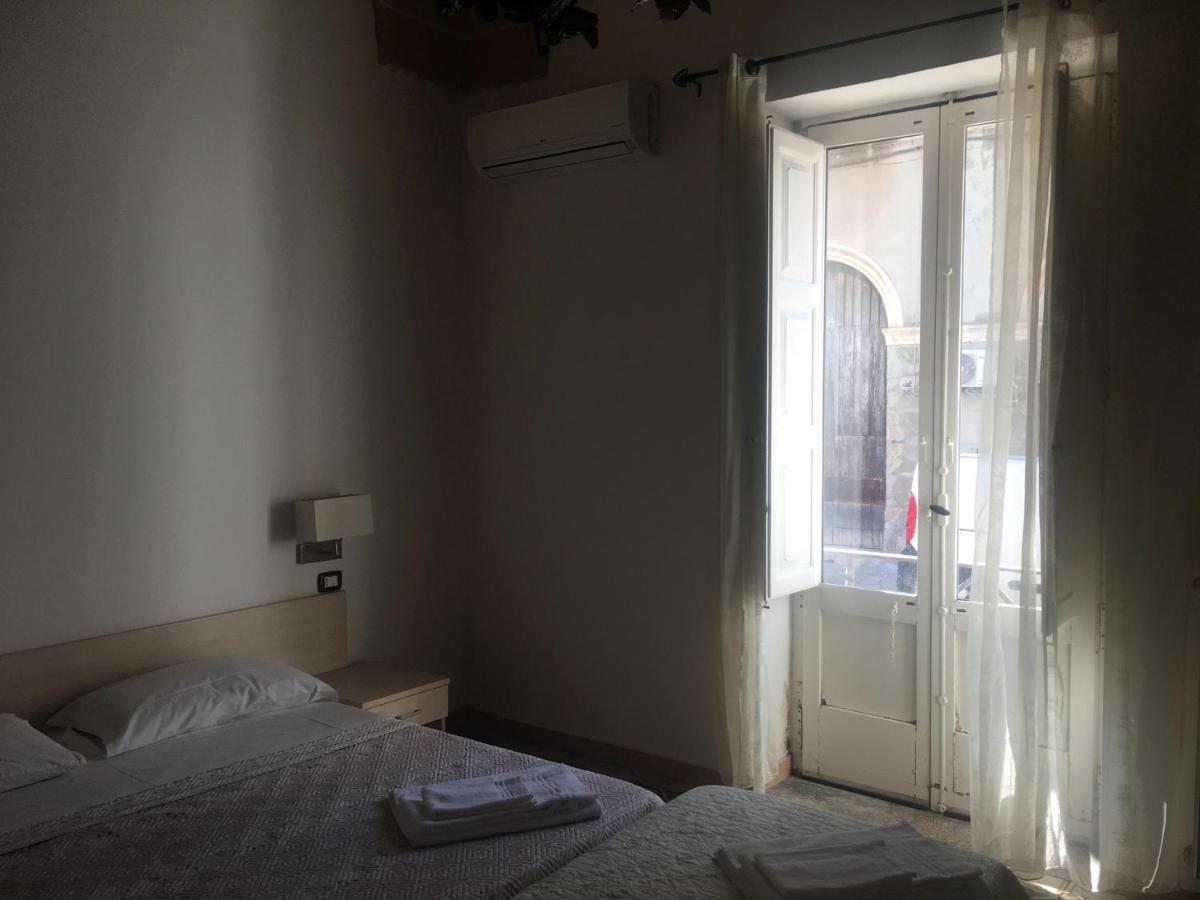 Stelmalu' Hotel Novoli Buitenkant foto