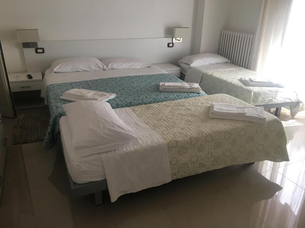 Stelmalu' Hotel Novoli Buitenkant foto