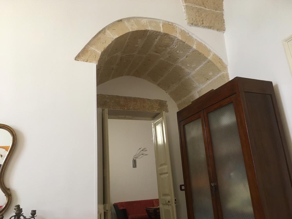 Stelmalu' Hotel Novoli Buitenkant foto